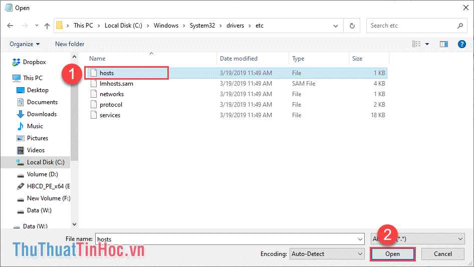 Chọn file Hosts và nhấn Open để mở